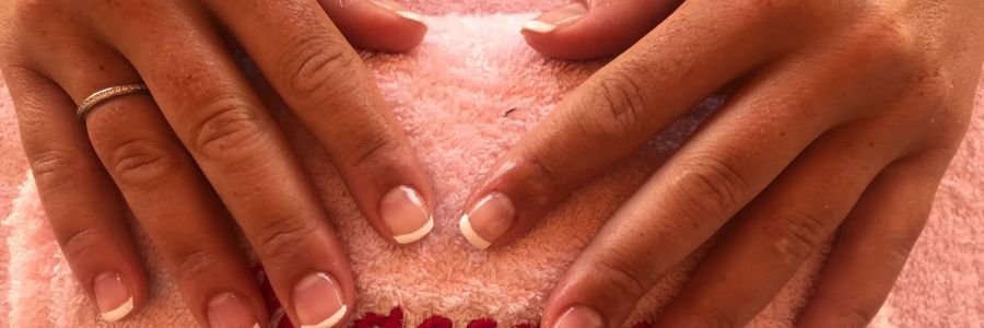 Deluxe manicure with massage beach