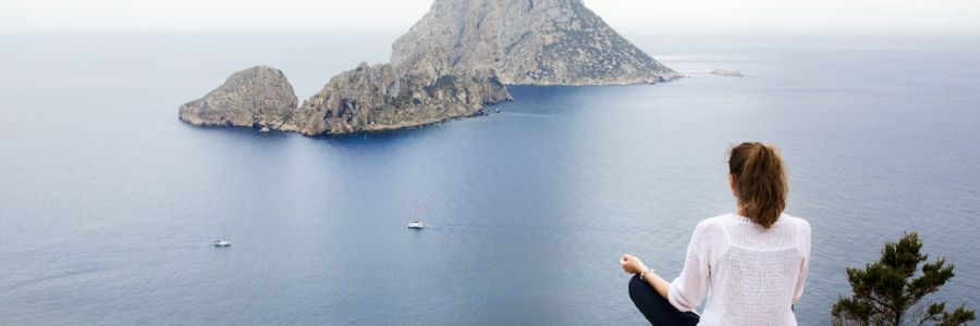 Free Yoga in ibiza for Massage Beach Beauty Therapists
